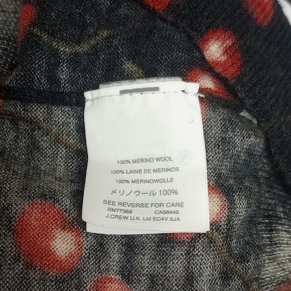 🍒J.CREW BLACK 3/4 SLEEVES MERINO WOOL CREW NECK SWEATER WITH RED CHERRY DESIGNS - Picture 11 of 12